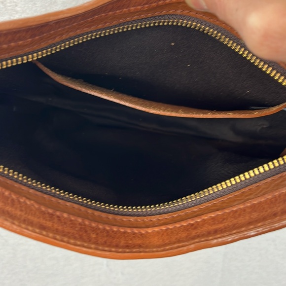 BRAVE - women’s Ava Vachetta Tan luxe leather shoulder bag hand woven - Picture 10 of 10